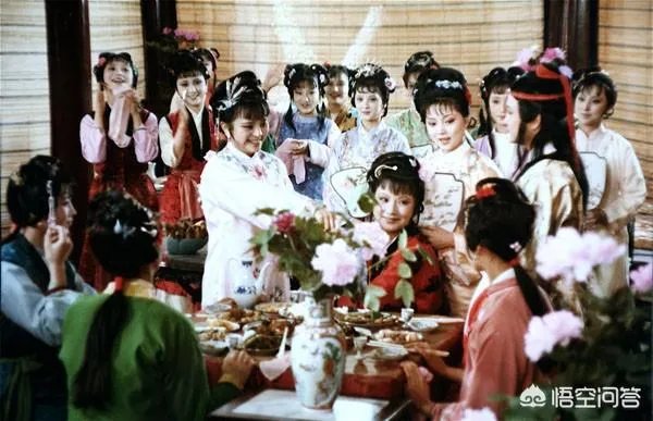 贾母不是爱漂亮女孩子吗?可为何不待见邢岫烟?