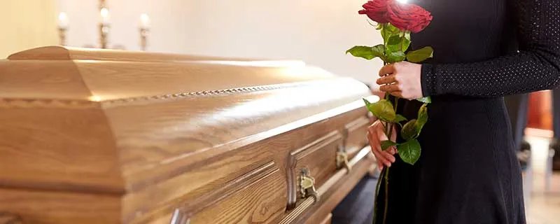 梦见死人会说话好不好 梦见死人会说话有什么预兆