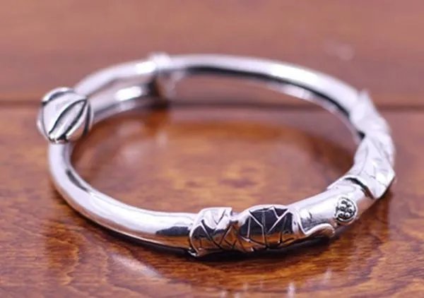 925银和S925银有什么区别，价格方面有差价吗？