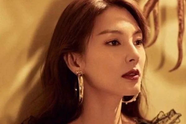 你如何看待张雨绮和李柄熹退出女儿4剩余录制这件事?