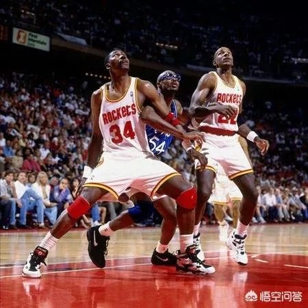 哈基姆·奥拉朱旺打球有什么特点吗？