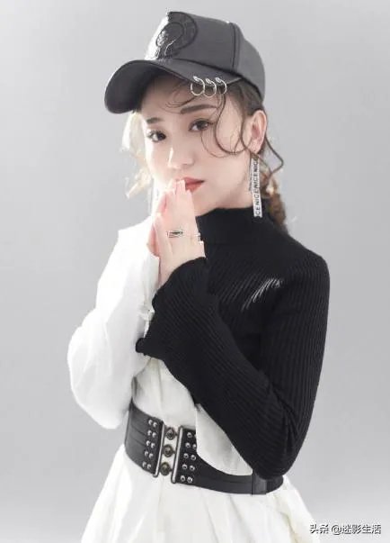 赵本山徒弟小鹏飞求婚丫蛋，对此你怎么看？