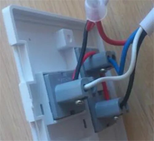 黑白2线通常哪条是火线