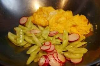 黄瓜炒鸡蛋