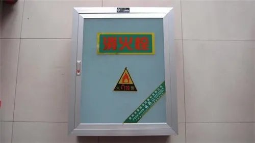 消火栓箱内的主要配件有哪些