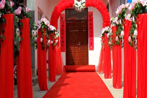 婚庆红地毯价格多少钱一米 红地毯要如何铺设才完美