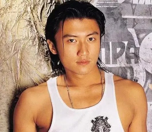 陈坤为什么很讨厌谢霆锋,因为什么事情引发的?