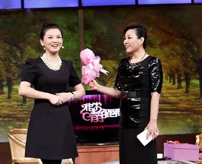 非常静距离李湘何炅 首谈与王岳伦婚后生活