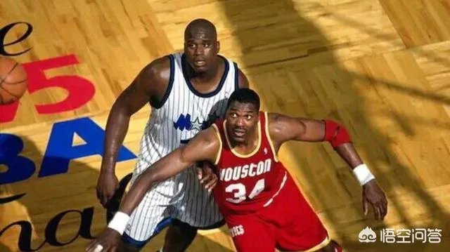 哈基姆·奥拉朱旺打球有什么特点吗？